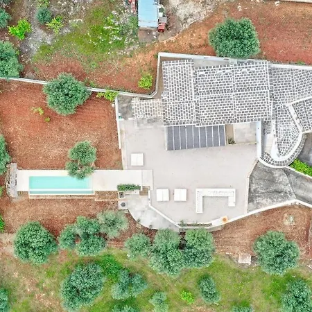 Villa La Selva By Raro Villas-3